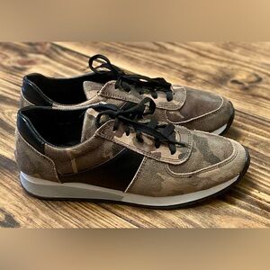 CoFi Womens Holly Black Camouflage Sneakers Size 10 $164